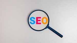 چگونه در اینستاگرام محبوب شویم؟ 8 راهکار کلیدی همراه با پاسخ به سوالات متداول