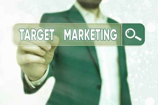 مخاطبان هدف-پرسونای مخاطب